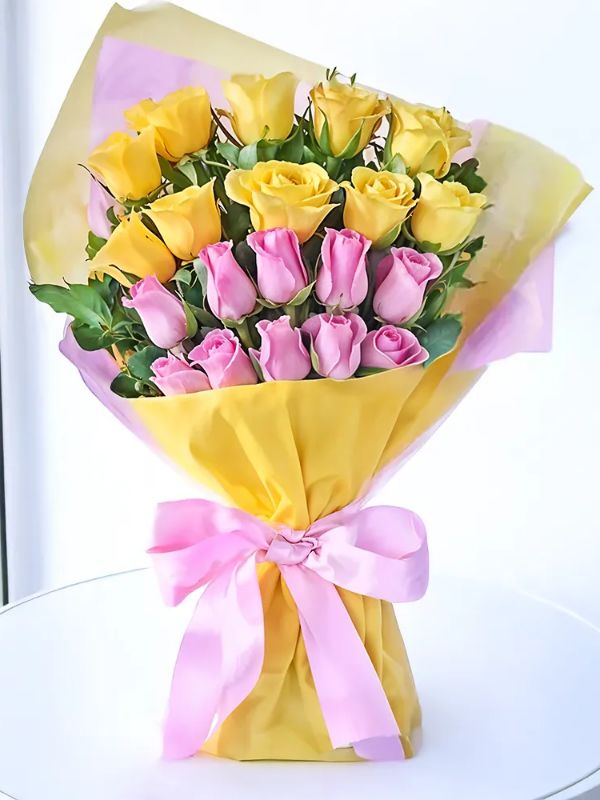 Arapgir Çiçekçi - Vazoda 24 Kırmızı Gül